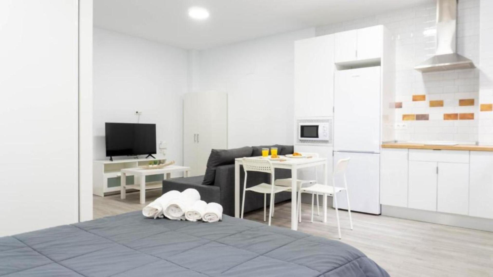 Apartamento La Paloma A Apartamento En Malaga Exterior photo